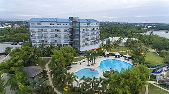 Solea Seaview Resort