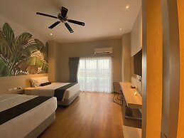Solea Seaview Resort