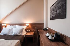 GEM Hotel