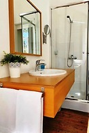 WW Hostel & Suites