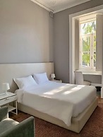 WW Hostel & Suites
