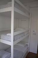 WW Hostel & Suites