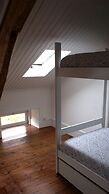 WW Hostel & Suites