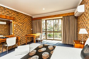Hume Country Motor Inn