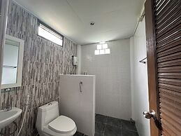 Lanta Garden Home