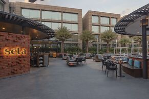 Hilton Bangalore Embassy GolfLinks