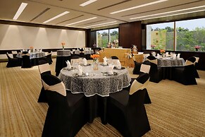 Hilton Bangalore Embassy GolfLinks