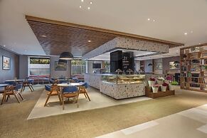 Hilton Bangalore Embassy GolfLinks