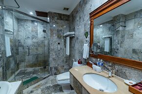 Empress Residence Resort & Spa