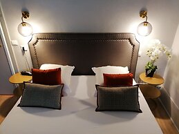 A l'Hotel des Roys
