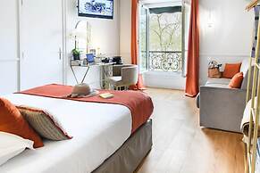 A l'Hotel des Roys