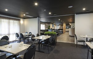 Zig Zag Motel