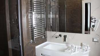 Partenope Relais