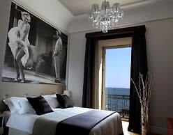 Partenope Relais