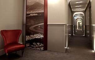 Partenope Relais