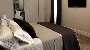 Partenope Relais