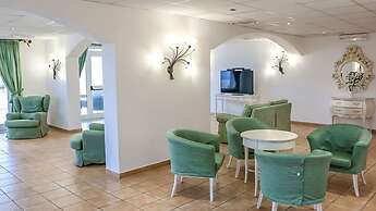 La Plage Resort