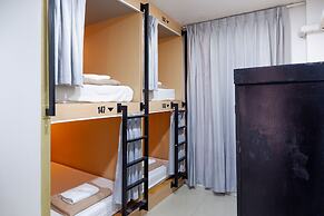 18 Coins Budget Hotel