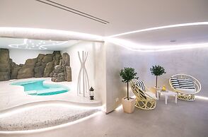 Acroterra Rosa Luxury Suites & Spa