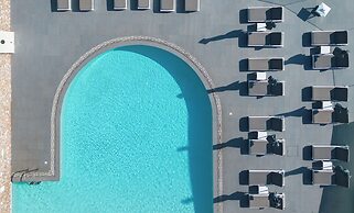 Acroterra Rosa Luxury Suites & Spa