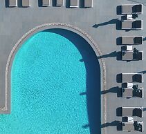 Acroterra Rosa Luxury Suites & Spa
