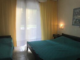 Victor-Eleni Hotel