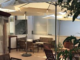 Victor-Eleni Hotel