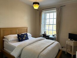 Anchor Hotel