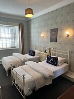 Anchor Hotel