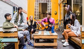 Play Hostel Arcos