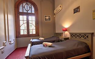 Play Hostel Arcos