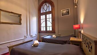 Play Hostel Arcos