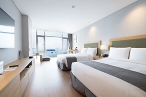 Hidden Bay Hotel