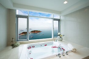 Hidden Bay Hotel