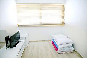 ARI House - Hostel