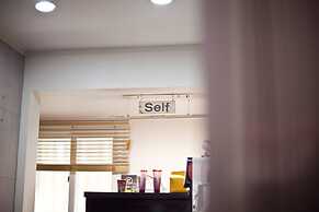 ARI House - Hostel