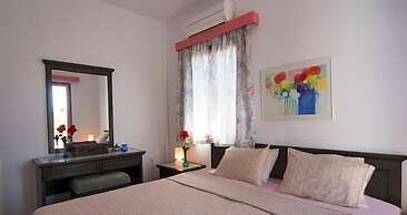 Cybele Suites & Apartments