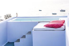 Blue Waves Hotel