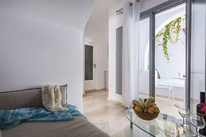 Blue Waves Hotel