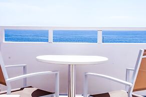 Blue Waves Hotel