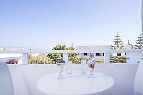 Blue Waves Hotel