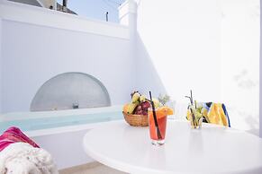 Blue Waves Hotel