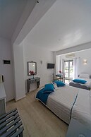 Blue Waves Hotel