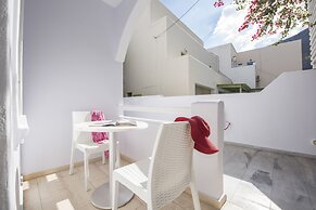 Blue Waves Hotel