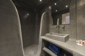 Blue Waves Hotel