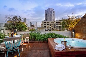 Jacob Shenkin Hotel