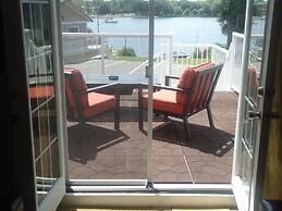 Bayside Inn & Waterfront Suites