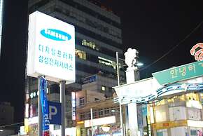 FunStay Inn Guesthouse