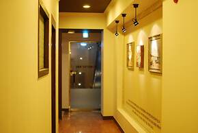 FunStay Inn Guesthouse