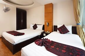 Carina Hotel